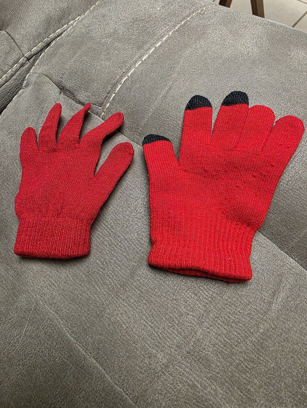 Kids touchscreen gloves